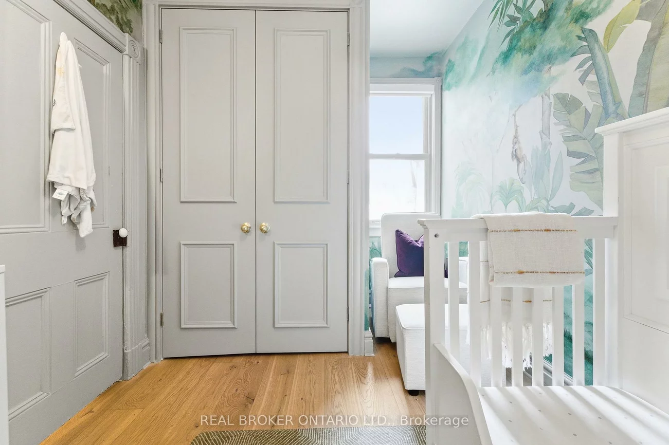 360, Wellesley, Cabbagetown-South St. James Town, Toronto