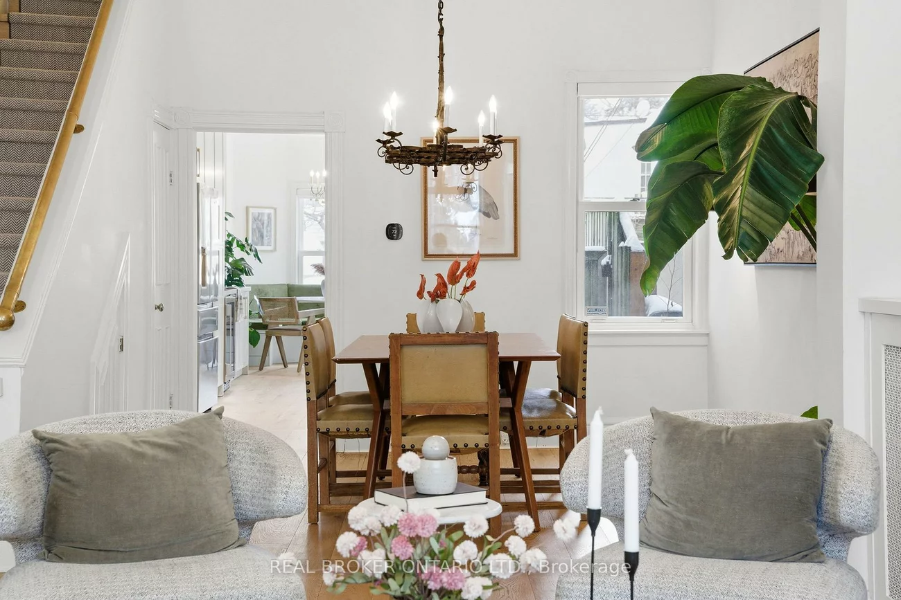 360, Wellesley, Cabbagetown-South St. James Town, Toronto