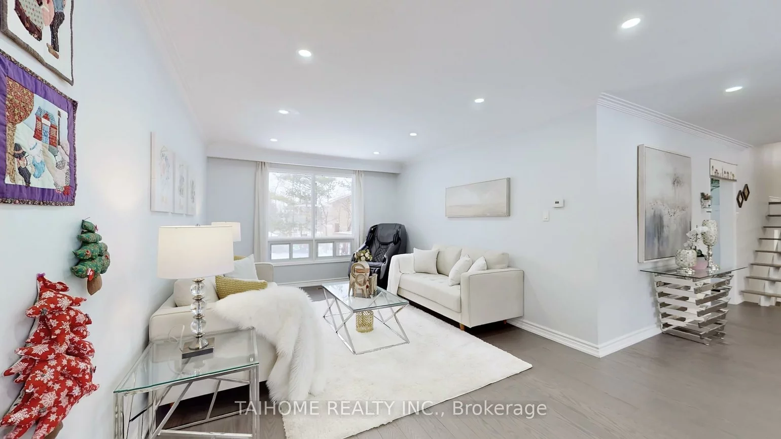 10, Centurion, Bayview Woods-Steeles, Toronto