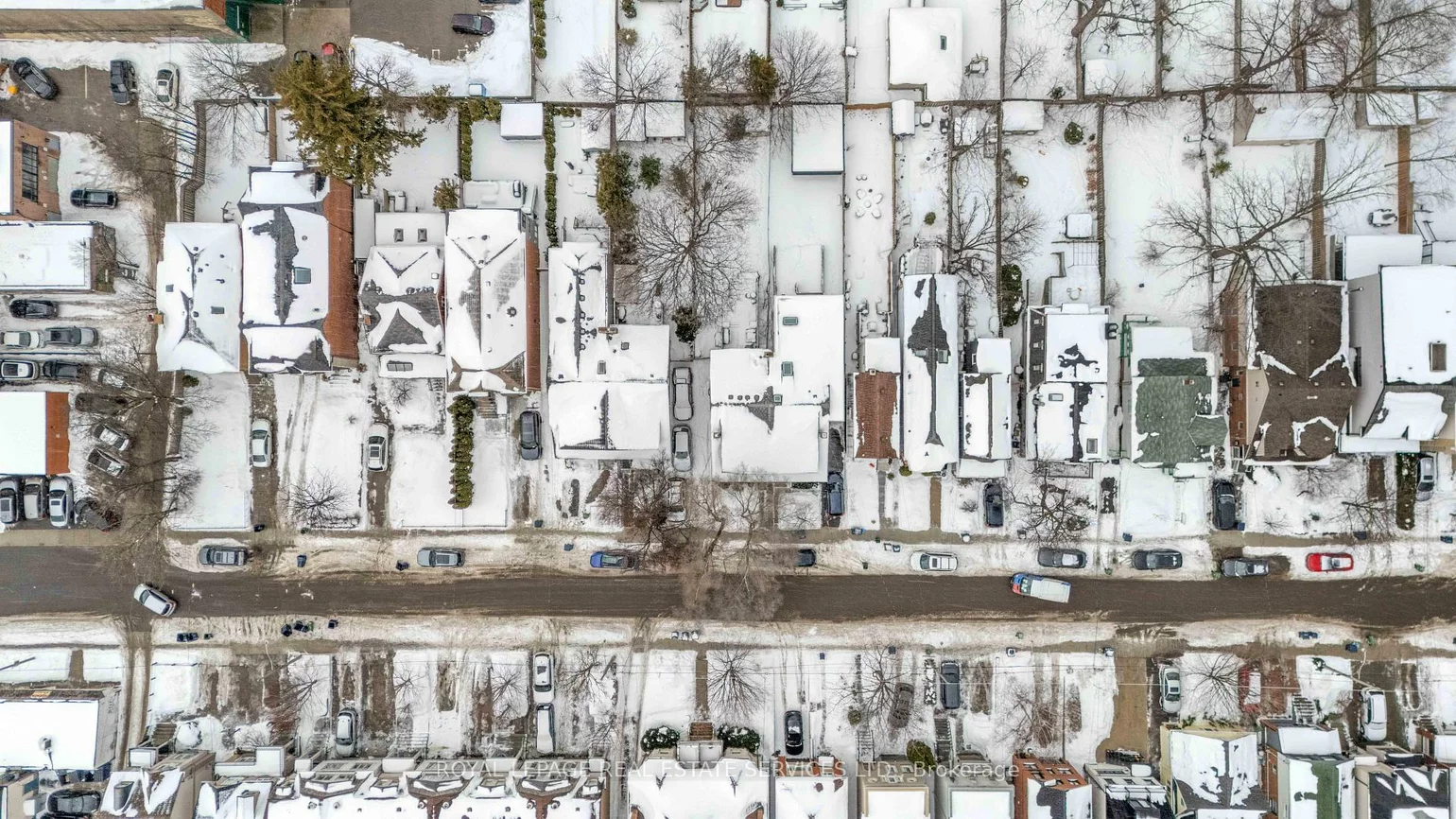 20, Roslin, Lawrence Park North, Toronto