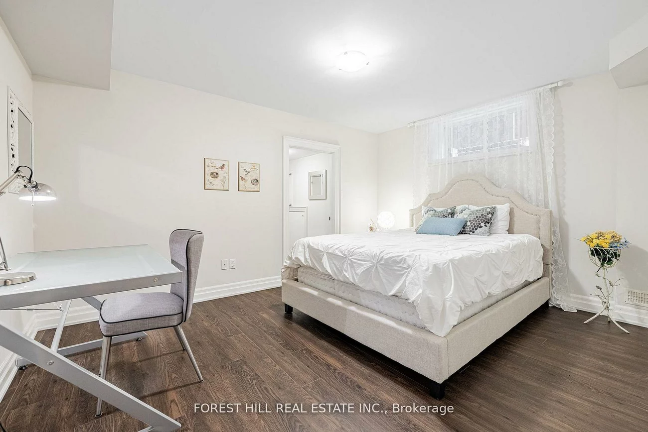 47, Terrace, Willowdale West, Toronto