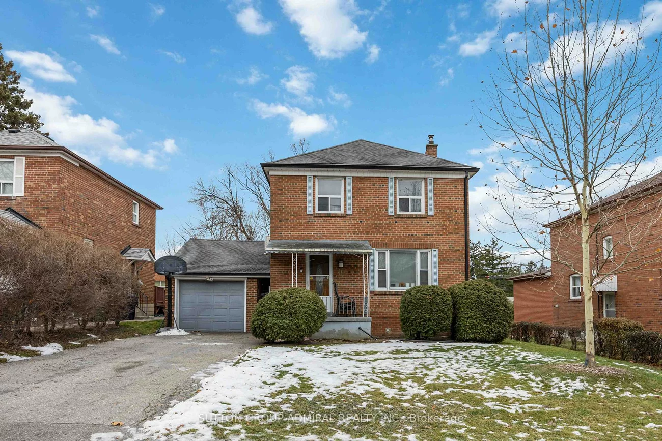 31, Dell Park, Englemount-Lawrence, Toronto