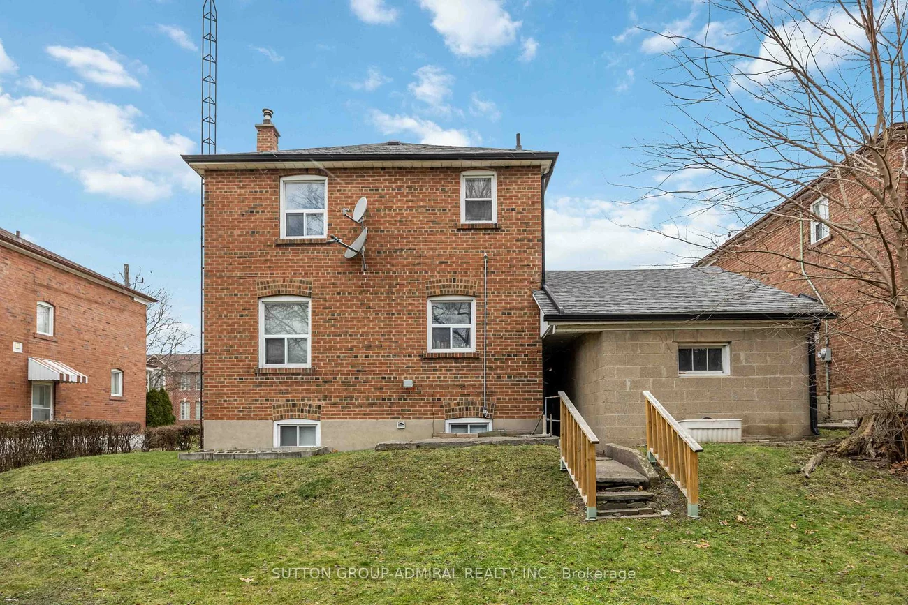 31, Dell Park, Englemount-Lawrence, Toronto