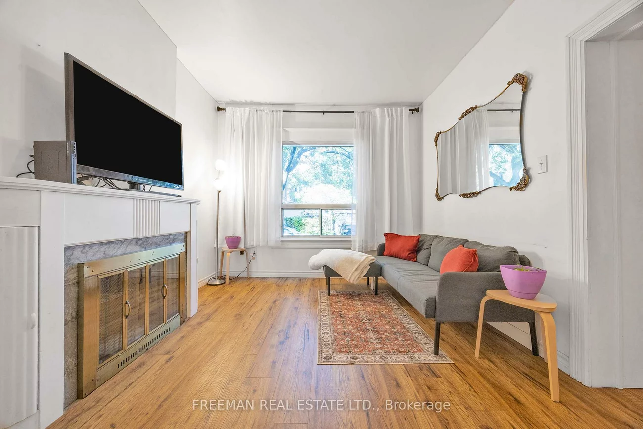 21, London, Annex, Toronto