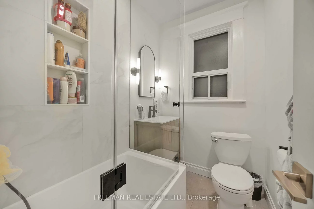 21, London, Annex, Toronto