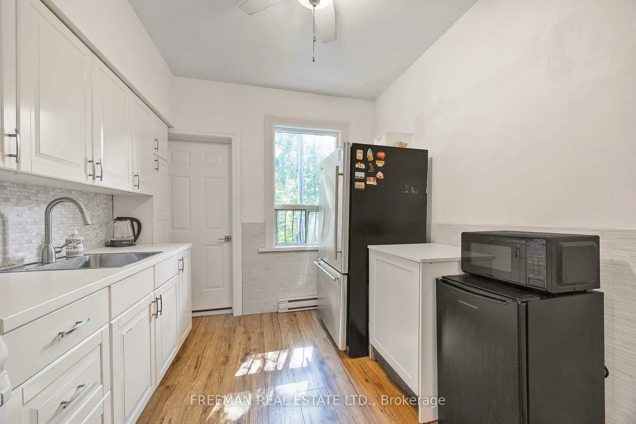 21, London, Annex, Toronto