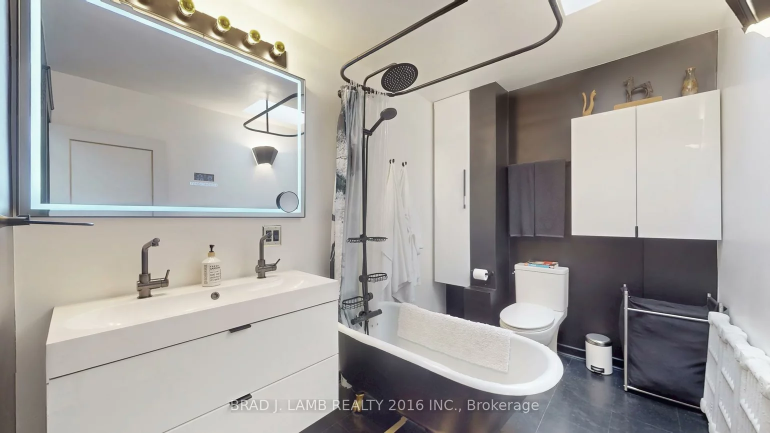 1558, A Davenport, Wychwood, Toronto