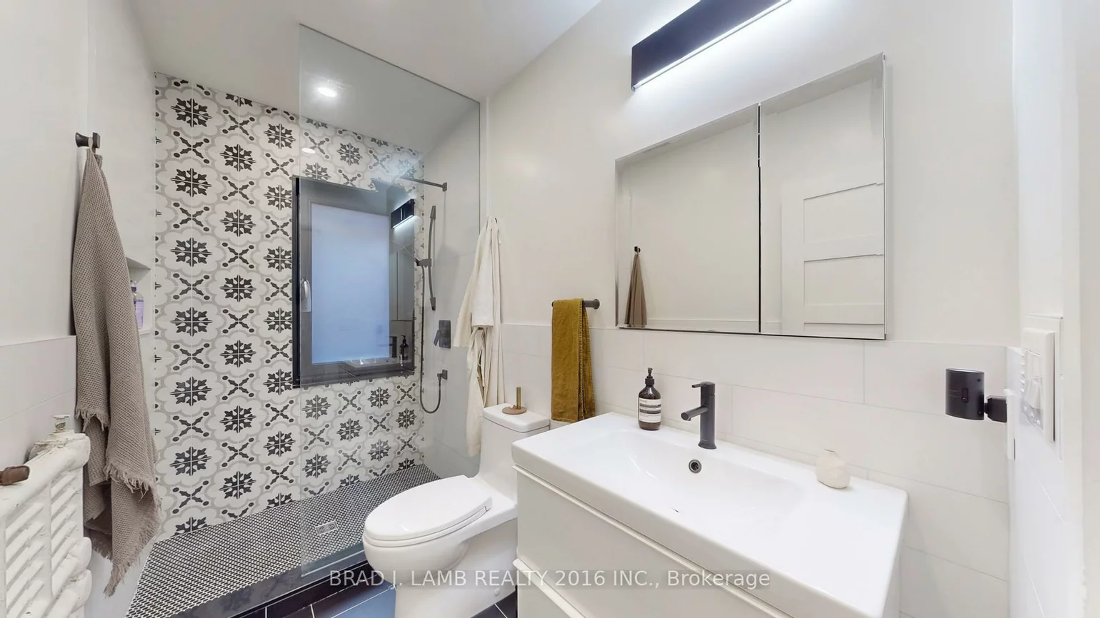 1558, A Davenport, Wychwood, Toronto