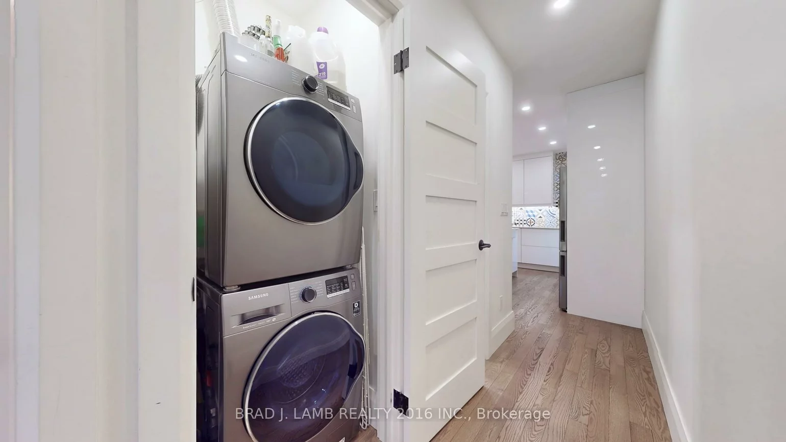 1558, A Davenport, Wychwood, Toronto