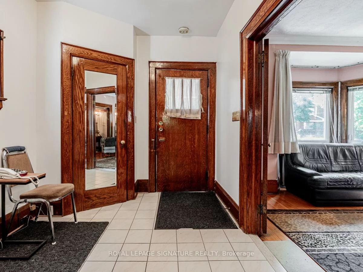 55, Pinewood, Humewood-Cedarvale, Toronto