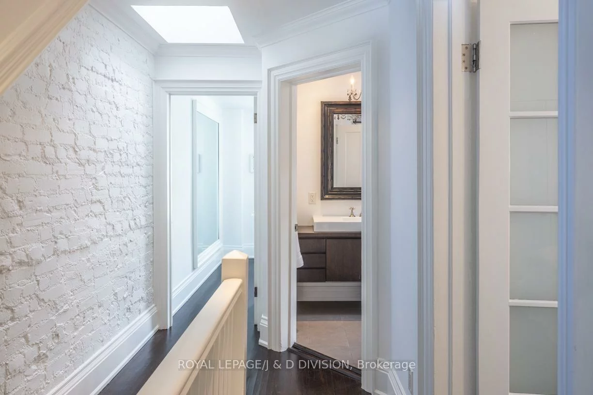 36, Gibson, Rosedale-Moore Park, Toronto