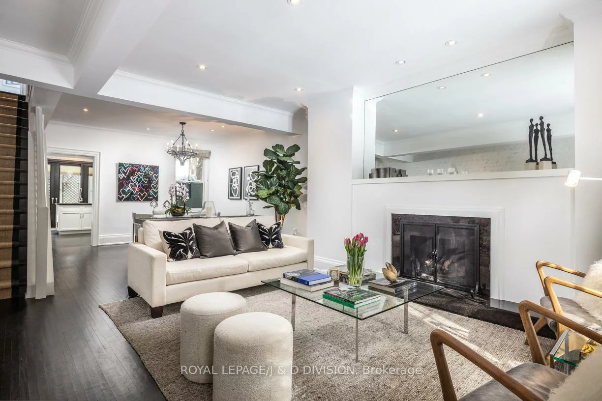 36, Gibson, Rosedale-Moore Park, Toronto