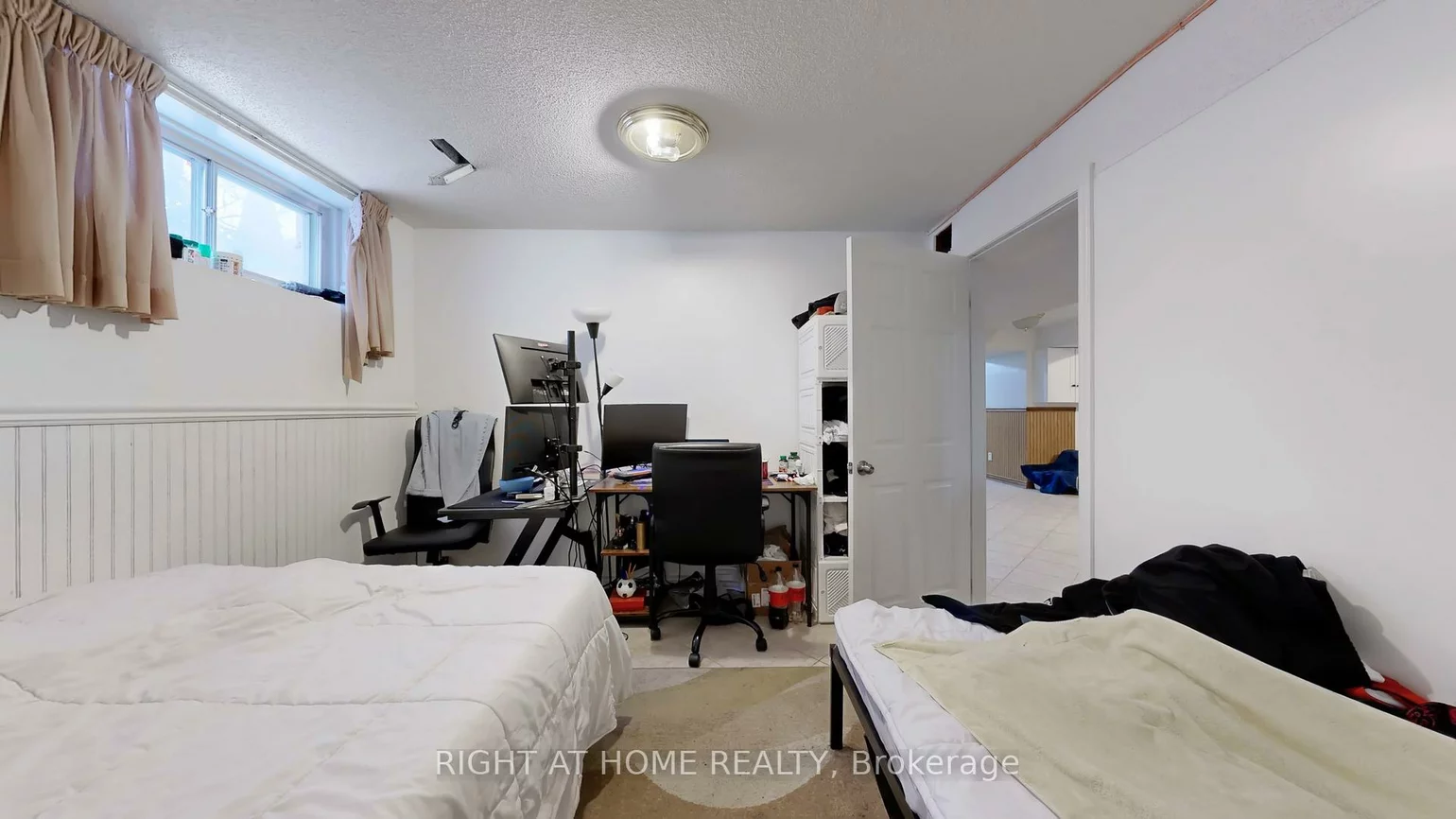 94, Madawaska, Newtonbrook East, Toronto