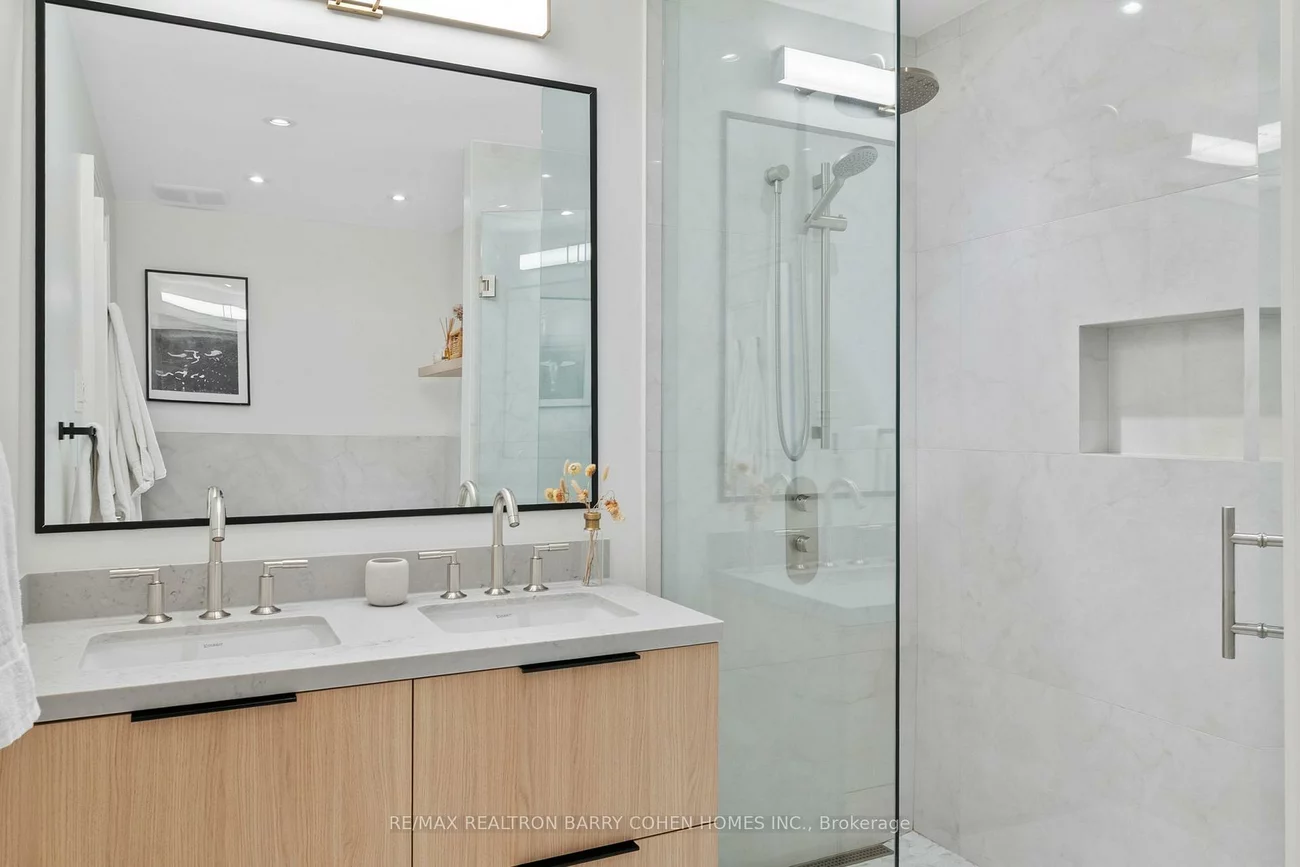 141, Latimer, Lawrence Park South, Toronto