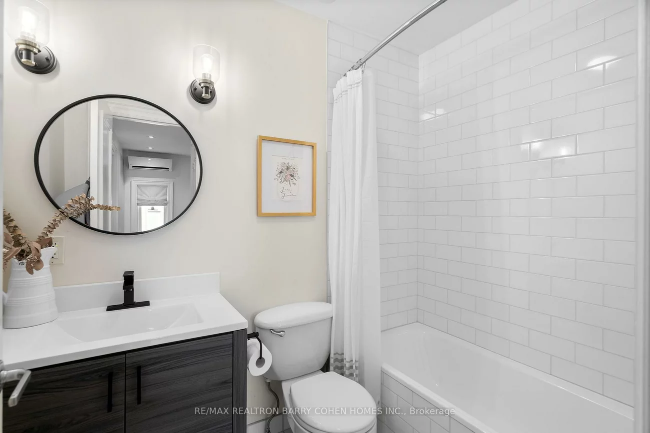 141, Latimer, Lawrence Park South, Toronto