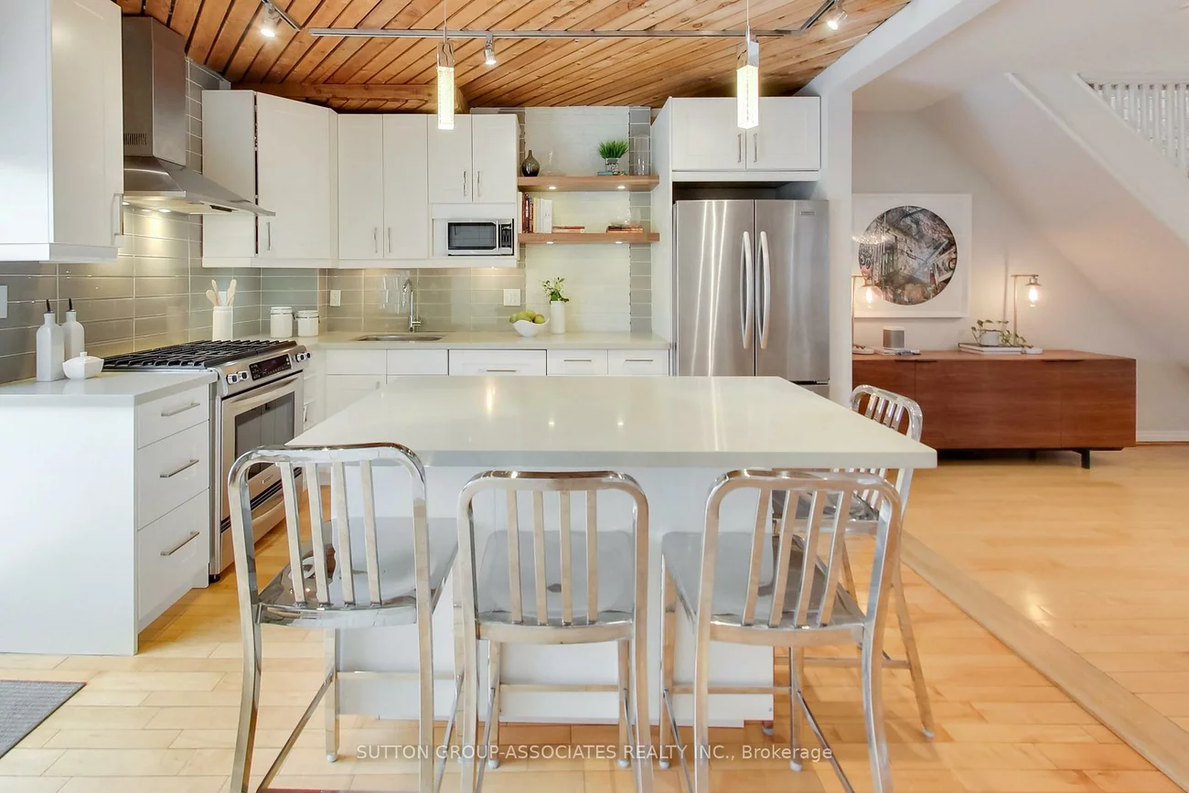 75, Arlington, Wychwood, Toronto