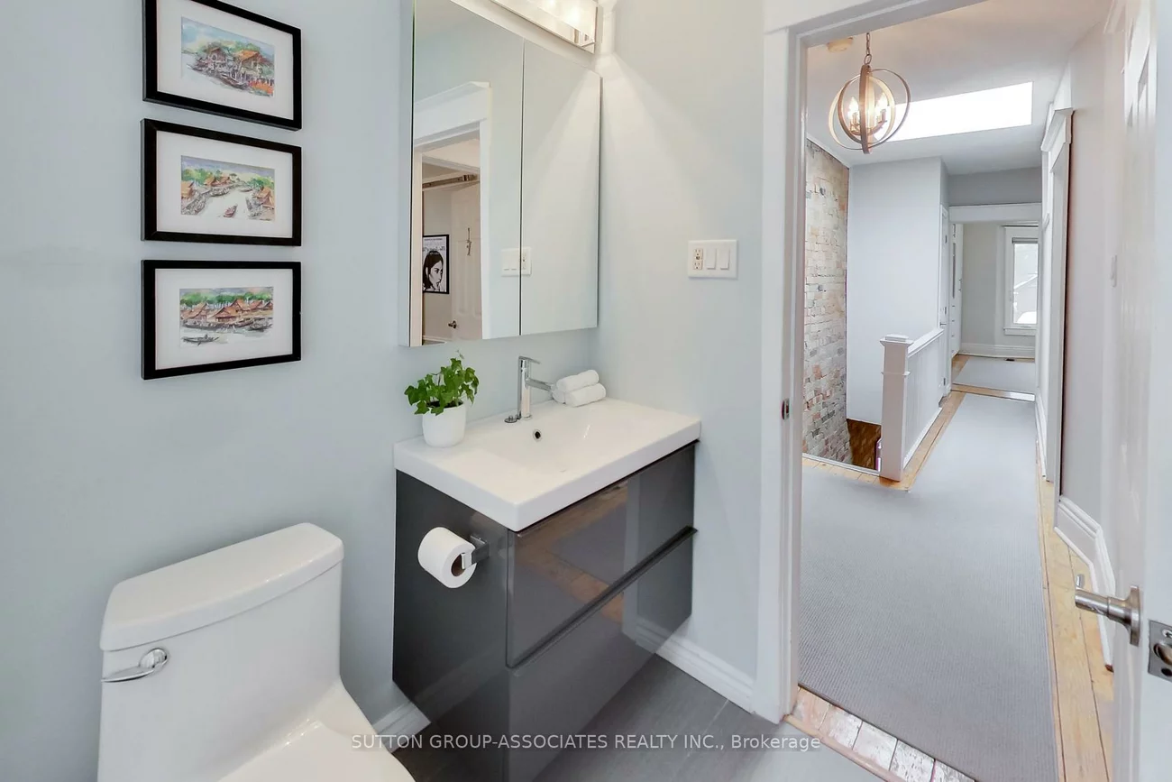 75, Arlington, Wychwood, Toronto