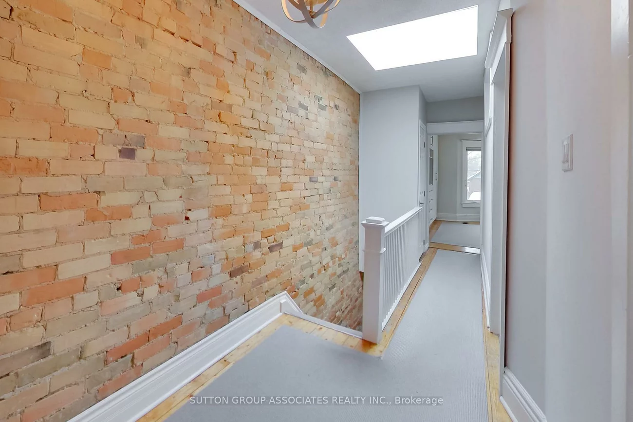 75, Arlington, Wychwood, Toronto