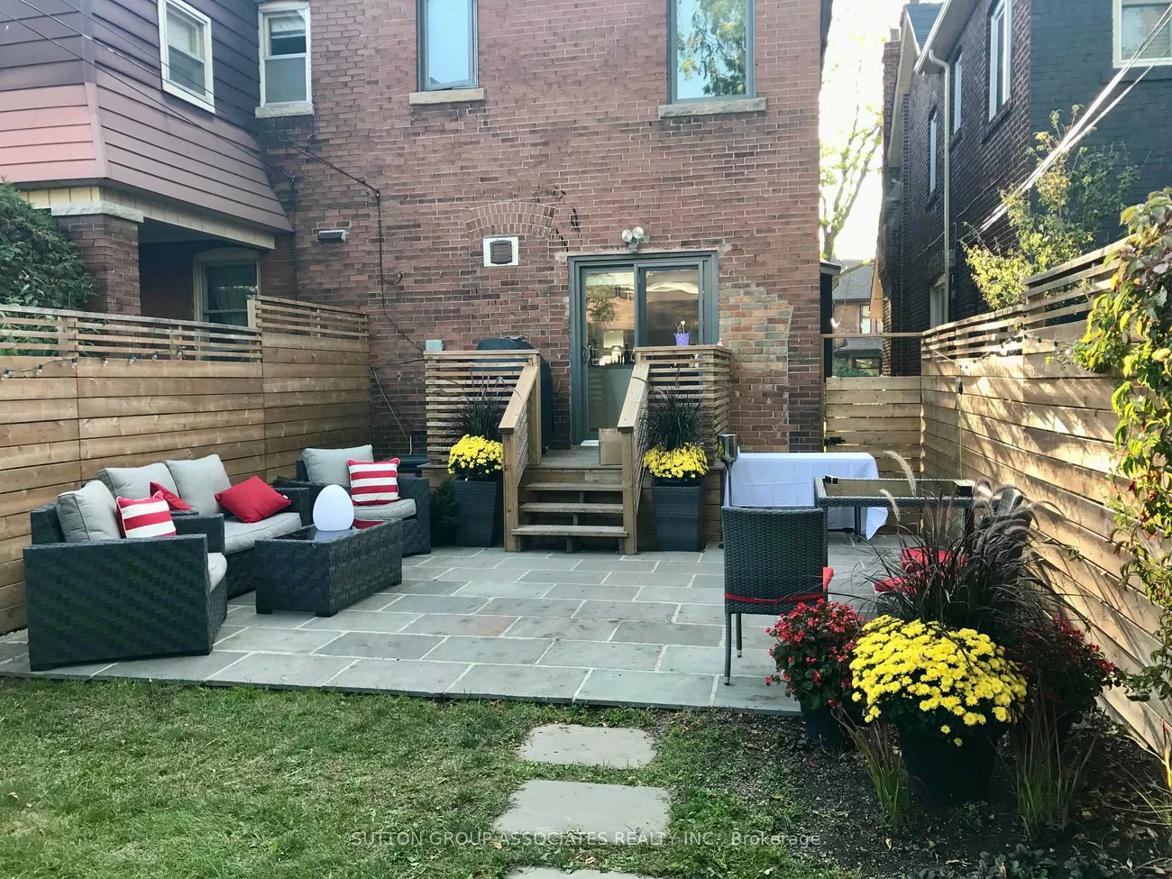 75, Arlington, Wychwood, Toronto