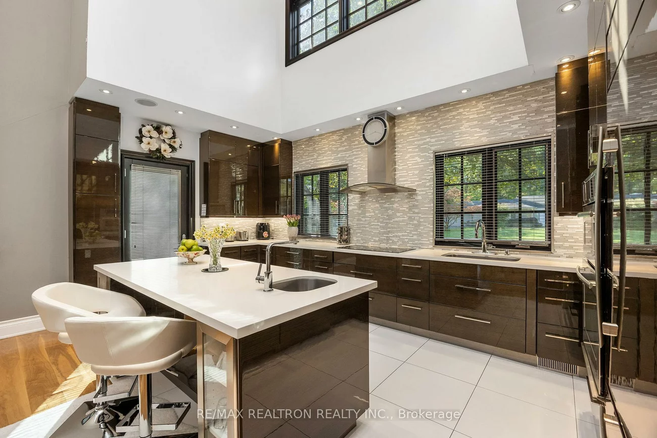 80, Forest Grove, Bayview Village, Toronto