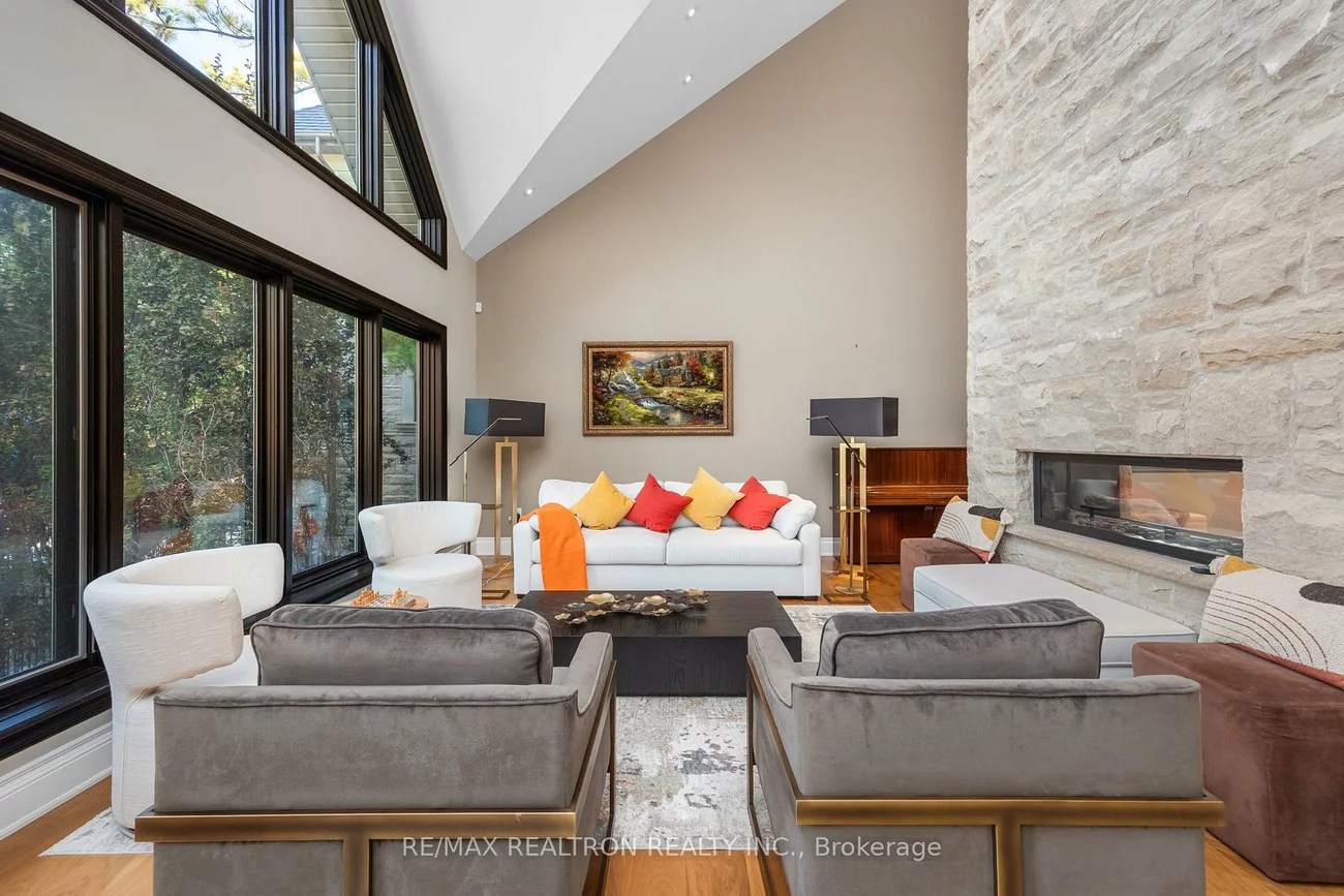 80, Forest Grove, Bayview Village, Toronto