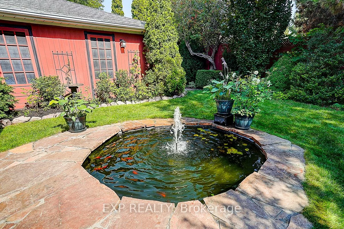 62, Kempsell, Don Valley Village, Toronto