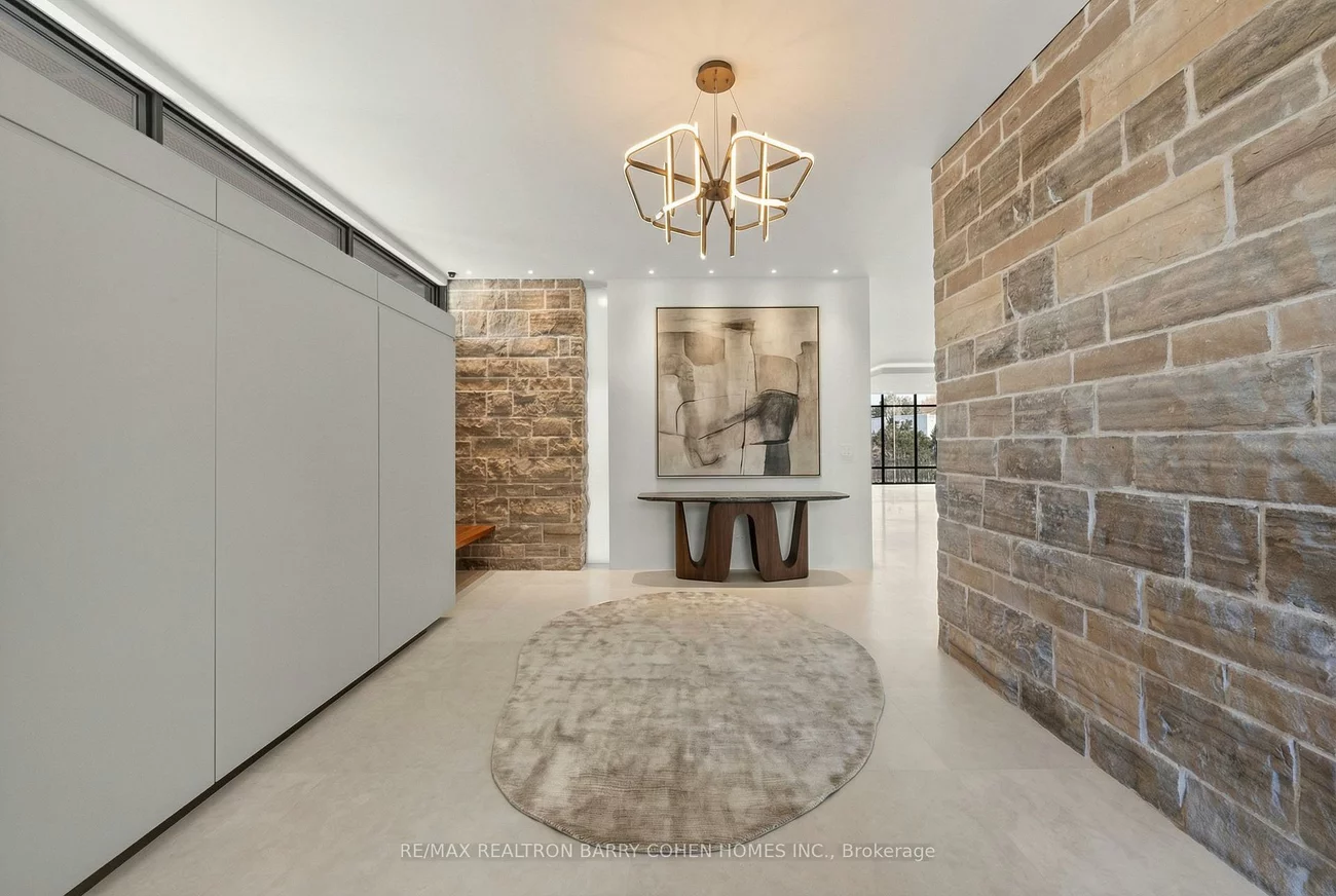 103, Old Colony, St. Andrew-Windfields, Toronto