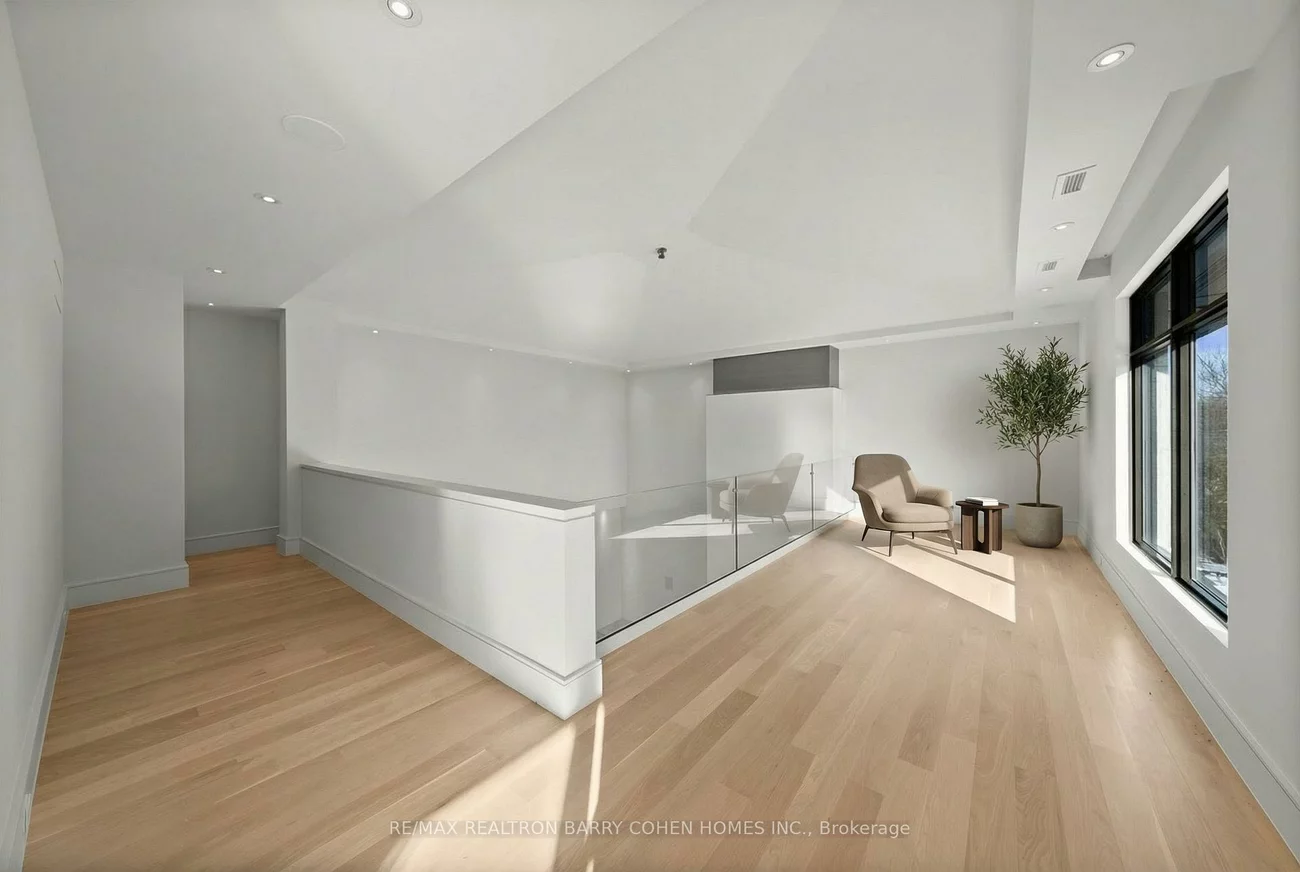 103, Old Colony, St. Andrew-Windfields, Toronto