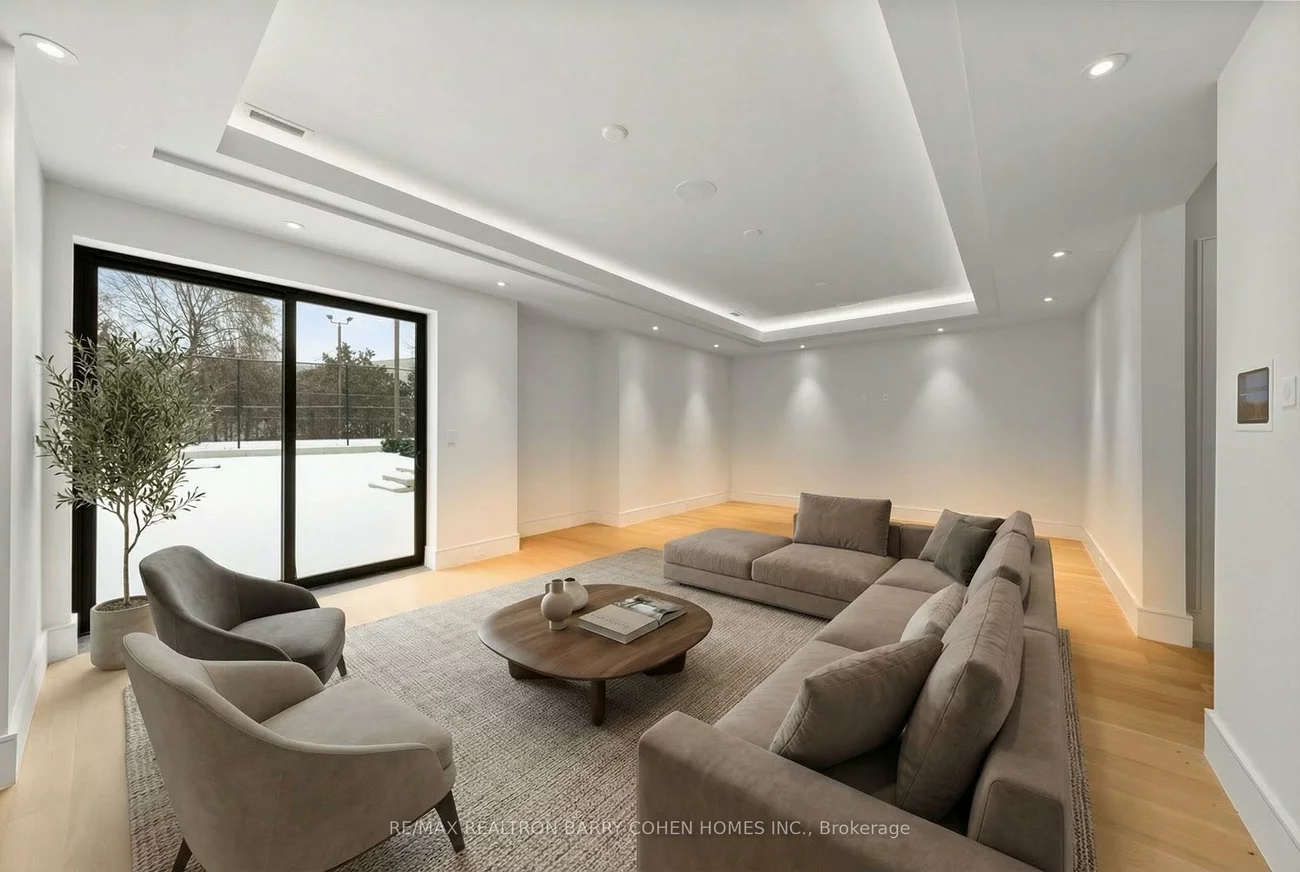 103, Old Colony, St. Andrew-Windfields, Toronto