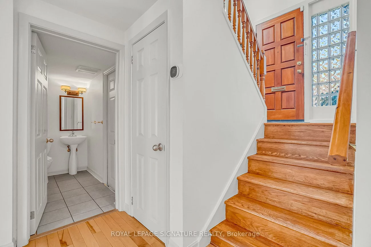 136, Three Valleys, Parkwoods-Donalda, Toronto