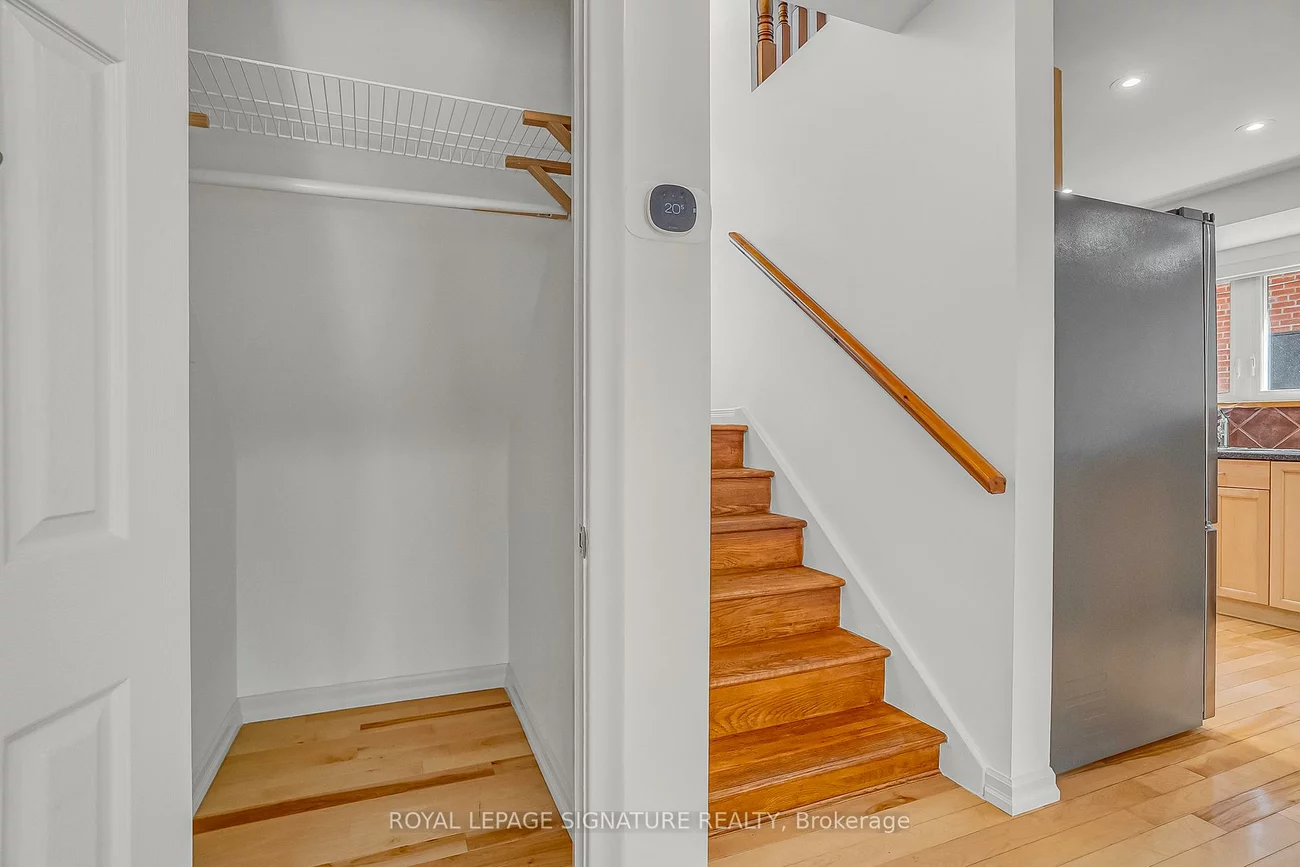 136, Three Valleys, Parkwoods-Donalda, Toronto