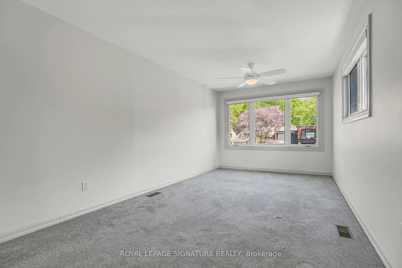 136, Three Valleys, Parkwoods-Donalda, Toronto