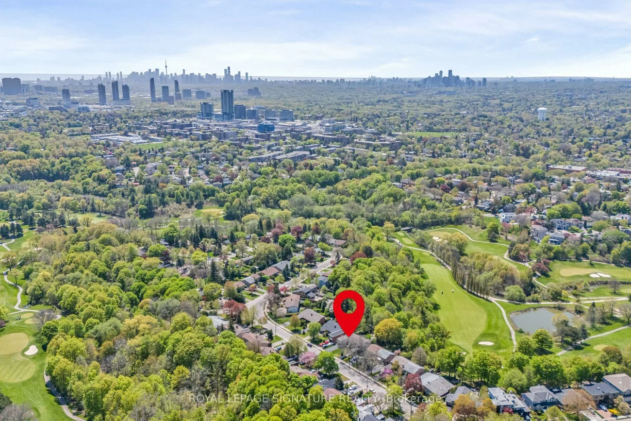 136, Three Valleys, Parkwoods-Donalda, Toronto