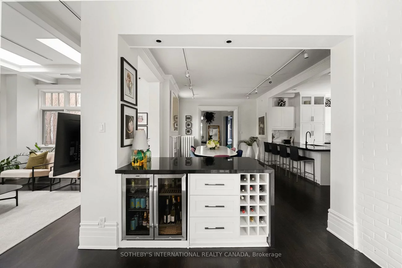 92, Woodlawn, Yonge-St. Clair, Toronto