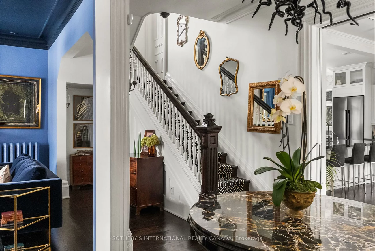 92, Woodlawn, Yonge-St. Clair, Toronto