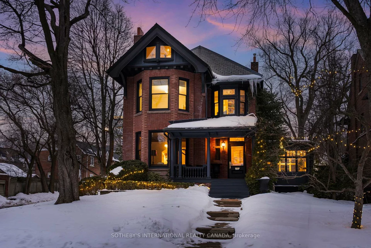 92, Woodlawn, Yonge-St. Clair, Toronto