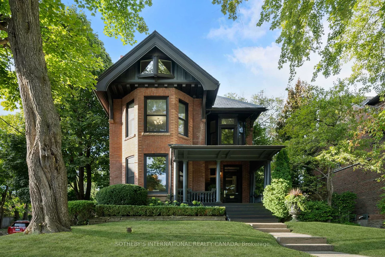 92, Woodlawn, Yonge-St. Clair, Toronto