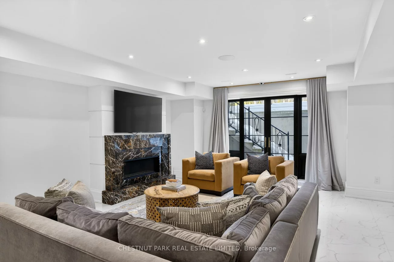 55, De Vere, Bedford Park-Nortown, Toronto