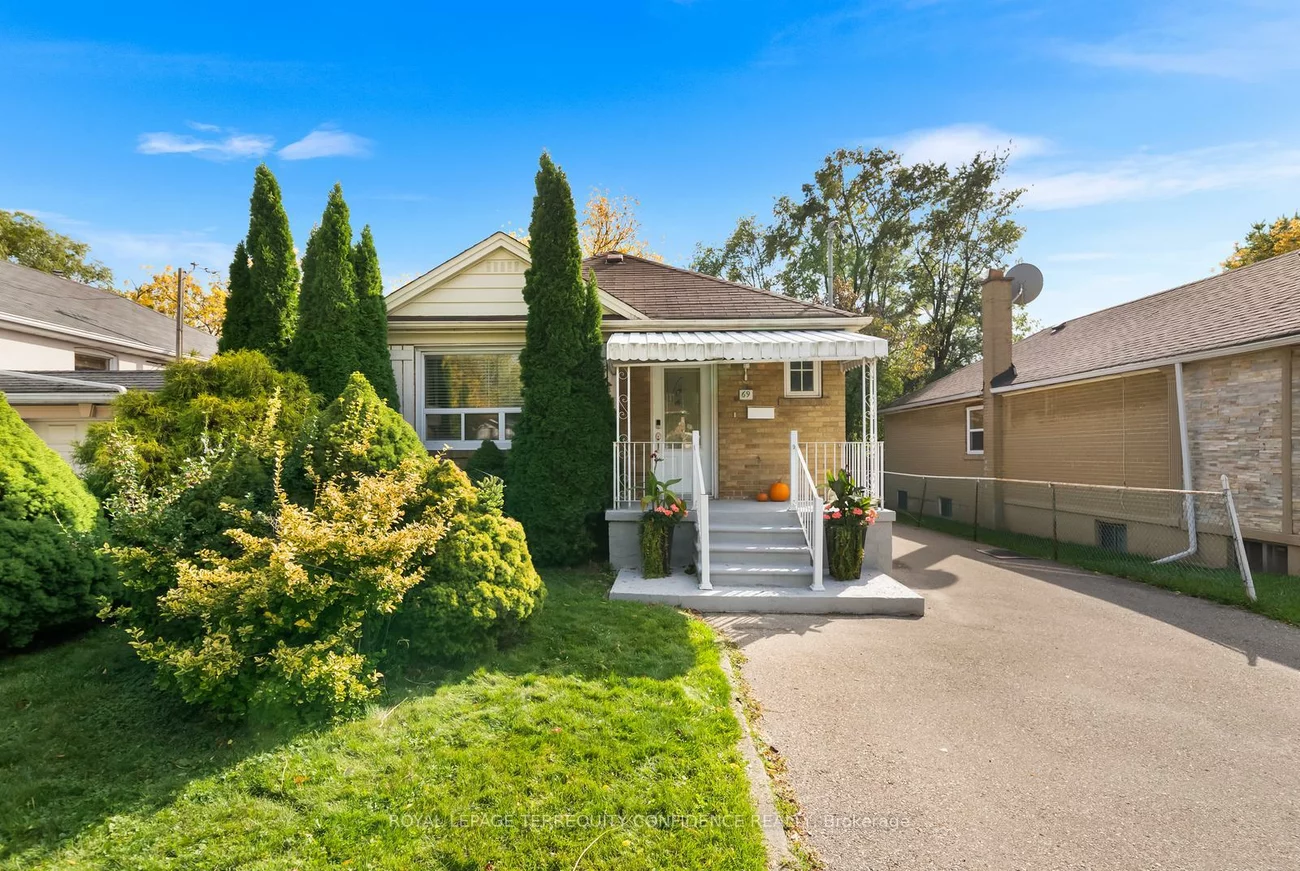69, Nipigon, Newtonbrook East, Toronto