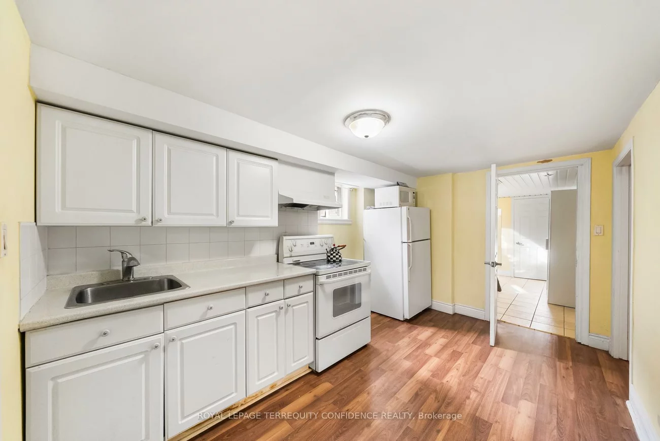 69, Nipigon, Newtonbrook East, Toronto