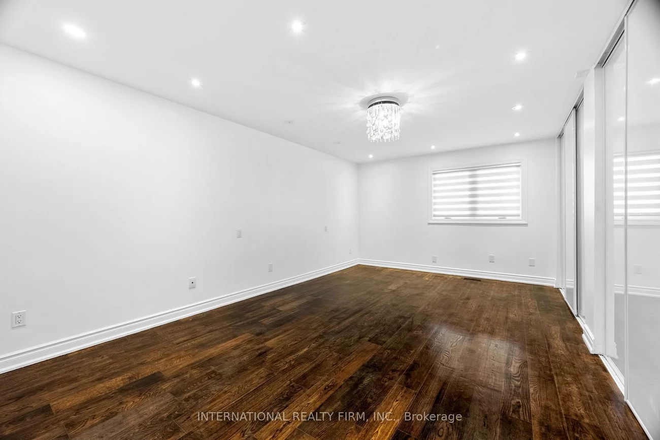 20, Blairville, Bathurst Manor, Toronto