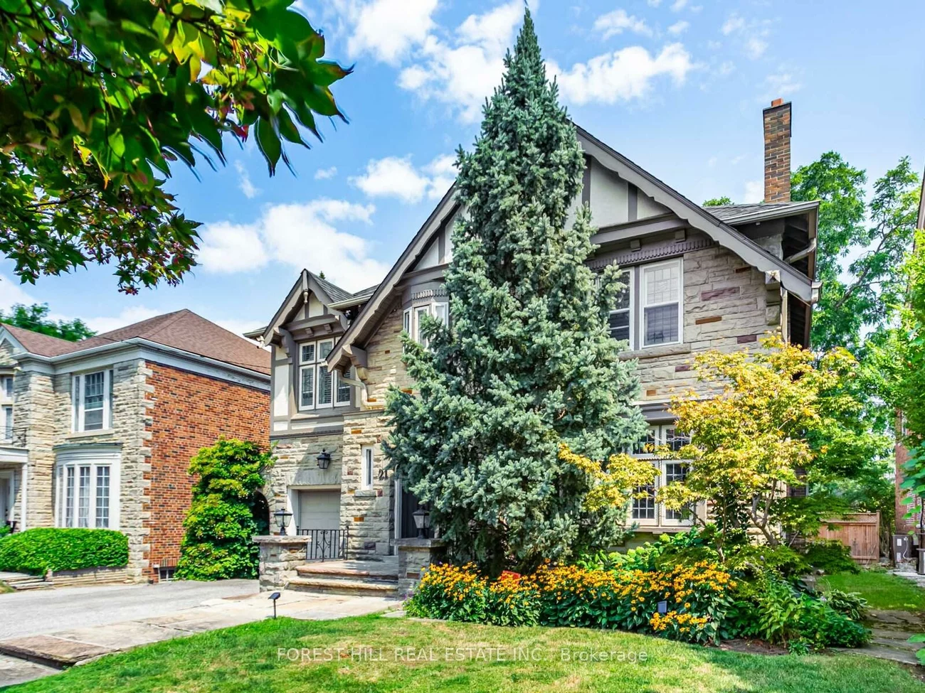 21, Gardiner, Forest Hill South, Toronto