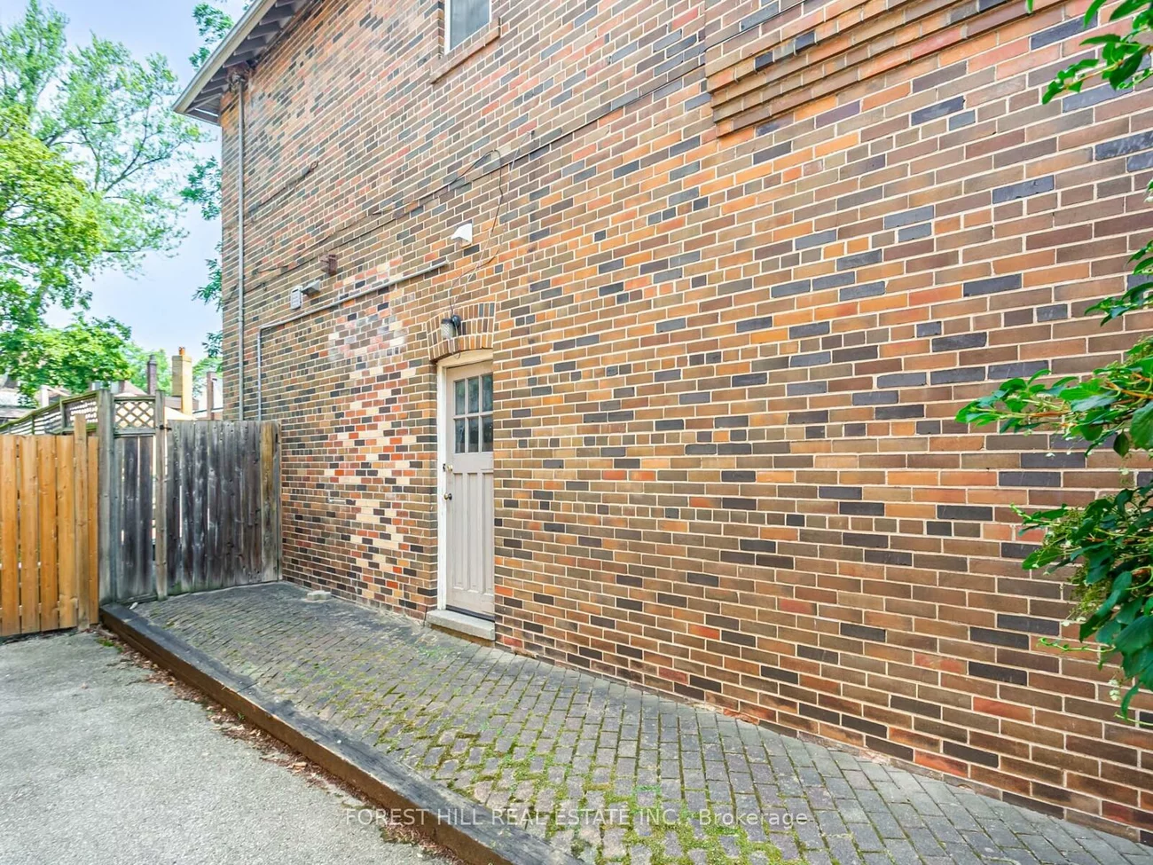 21, Gardiner, Forest Hill South, Toronto