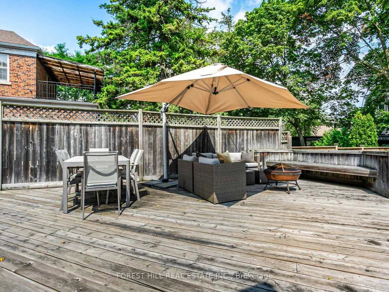 21, Gardiner, Forest Hill South, Toronto