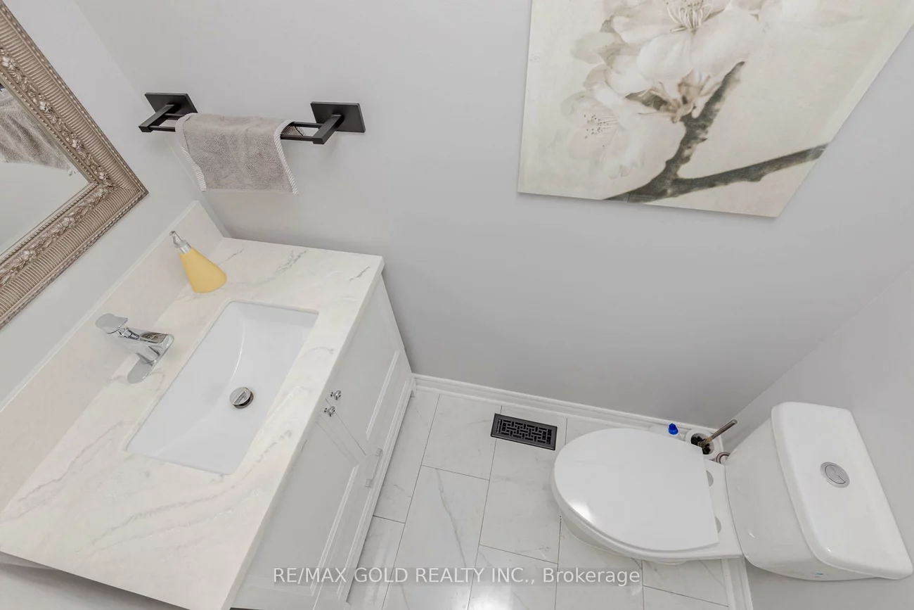 95, Fontainbleau, Newtonbrook West, Toronto