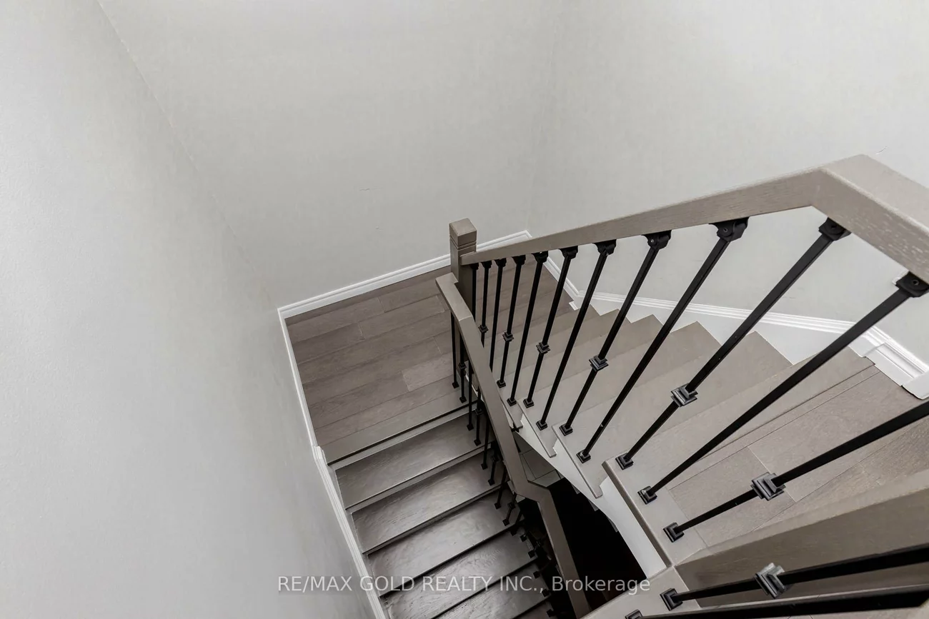 95, Fontainbleau, Newtonbrook West, Toronto