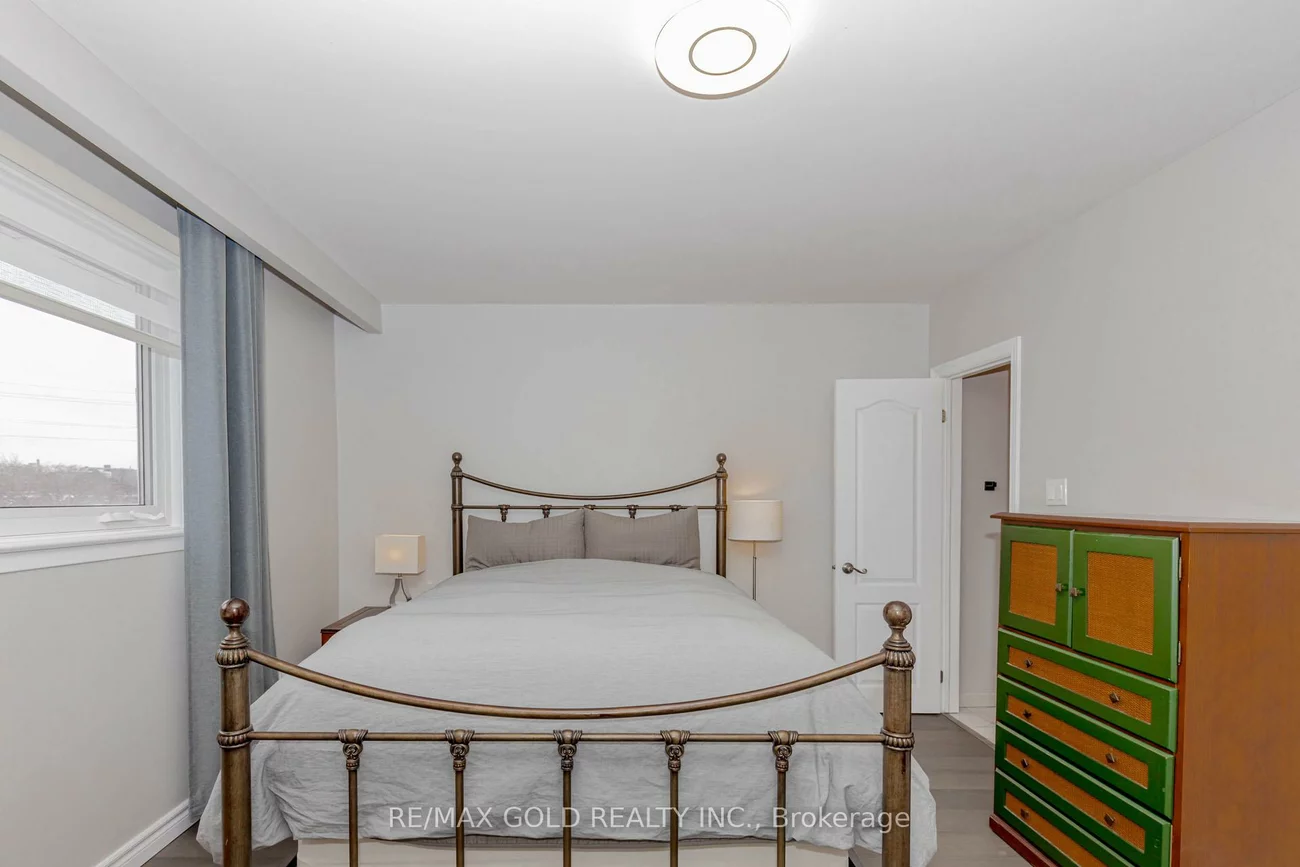 95, Fontainbleau, Newtonbrook West, Toronto