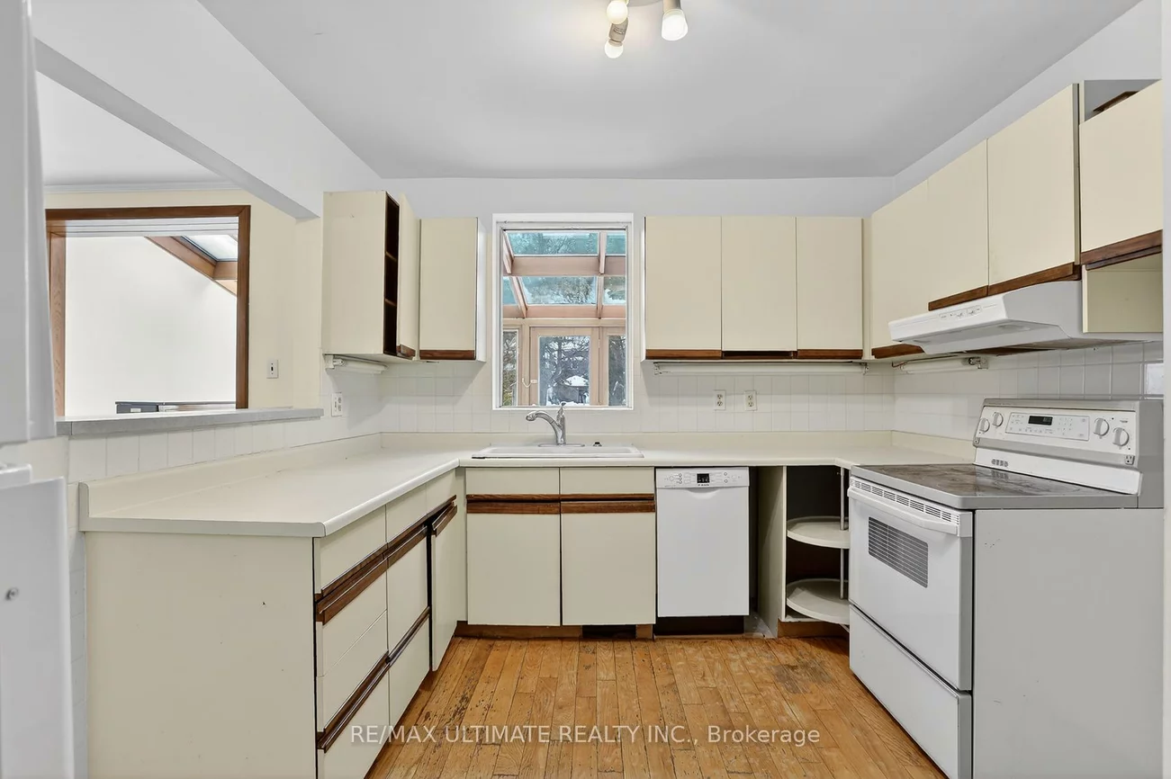 387, Keewatin, Mount Pleasant East, Toronto