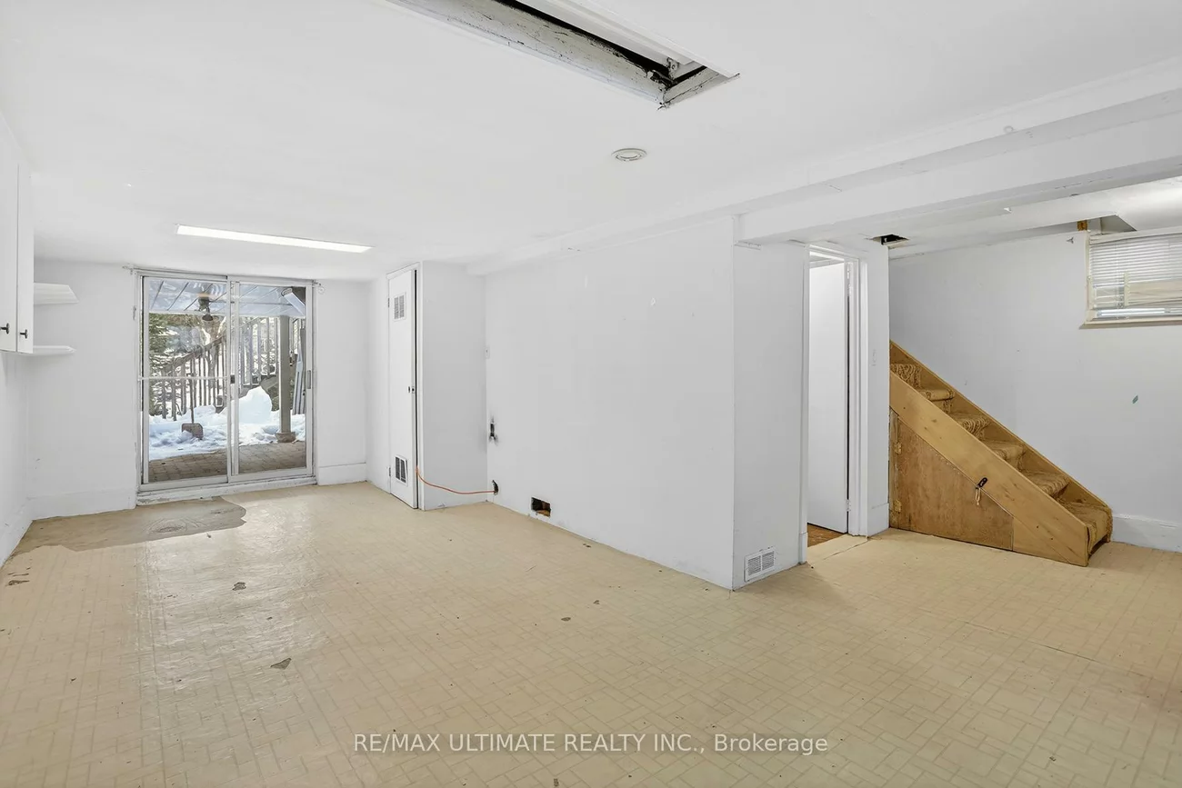 387, Keewatin, Mount Pleasant East, Toronto