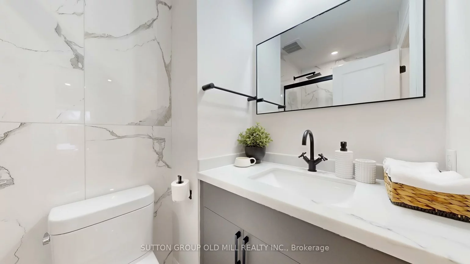 59, Shirley, Little Portugal, Toronto